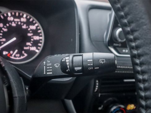 Used 2022 Nissan Rogue SV w/ SV Premium Package image 15