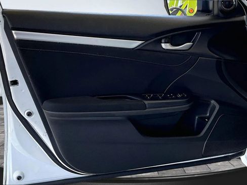 Used 2018 Honda Civic EX-T image 17