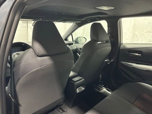 Used 2025 Toyota Corolla SE w/ SE Premium Package image 46