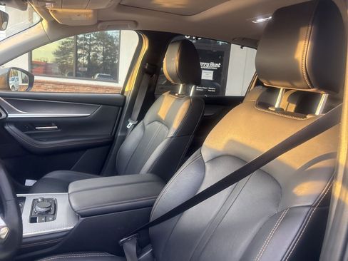 Used 2024 MAZDA CX-90 3.3 Turbo w/ Preferred Plus image 3