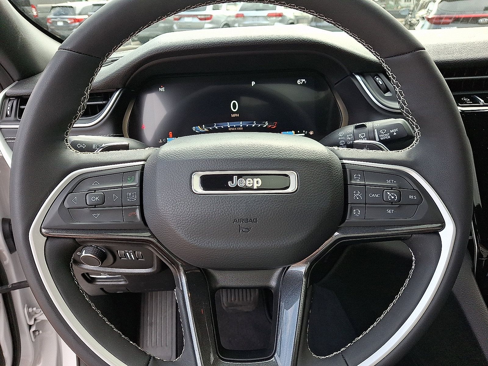 Used 2023 Jeep Grand Cherokee Altitude AWD/4WD image 20