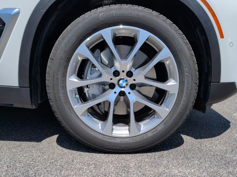 Certified 2026 BMW X5 xDrive50e w/ Executive Package AWD/4WD image 15