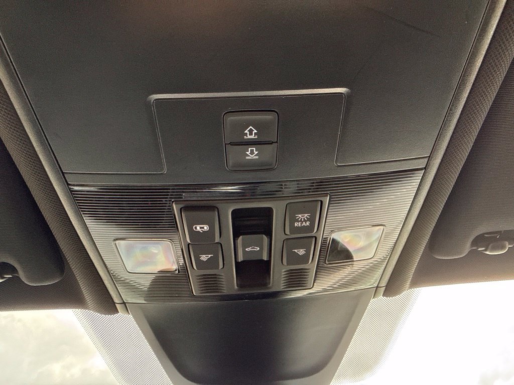 Used 2024 Volkswagen Tiguan SE R-Line AWD/4WD image 17
