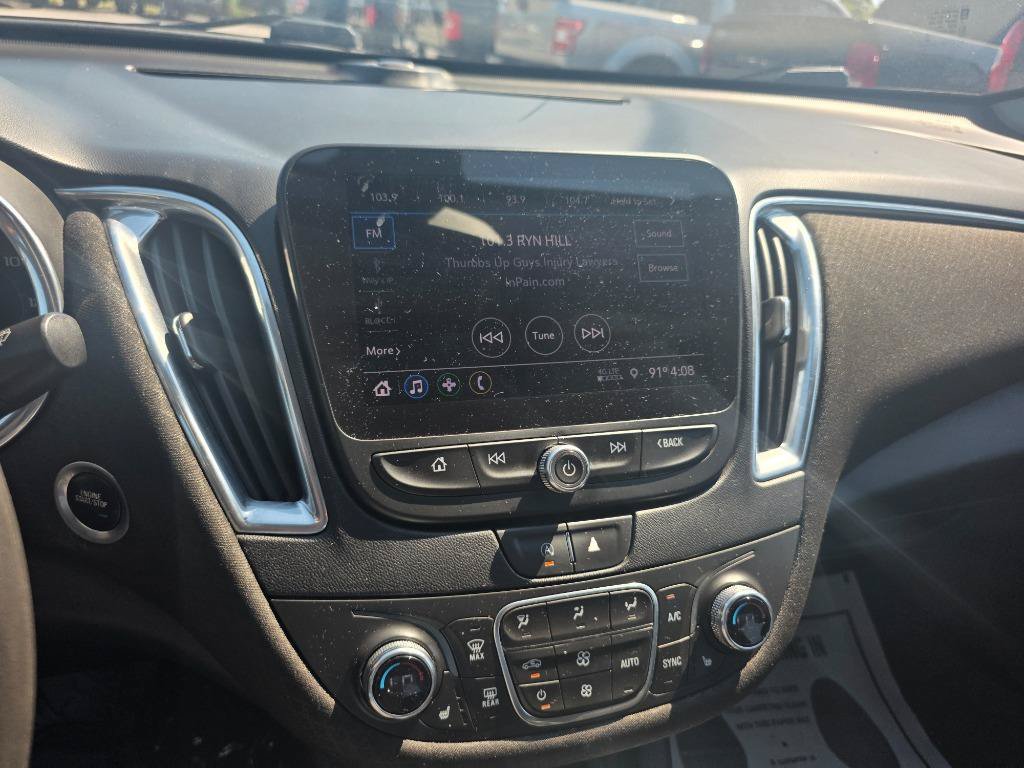Used 2020 Chevrolet Malibu LT FWD image 15