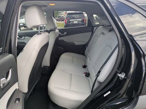 Used 2023 Hyundai Kona Limited FWD image 16