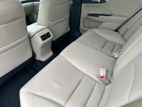 Used 2016 Honda Accord EX-L image 12