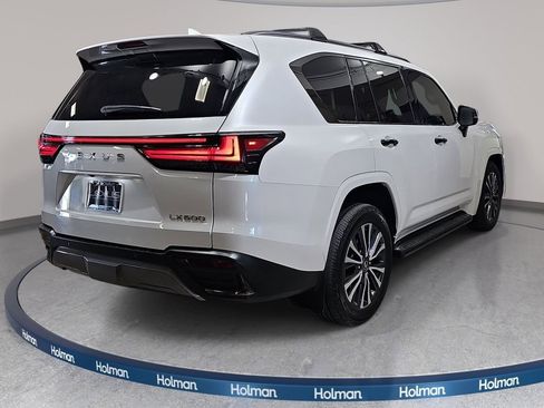 Certified 2022 Lexus LX 600 4WD w/ Appearance Package image 6