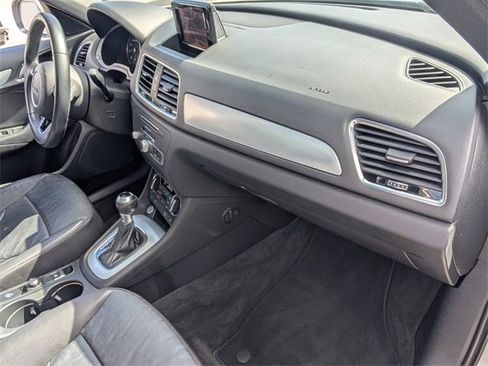 Used 2018 Audi Q3 2.0T Premium w/ Convenience Package image 14