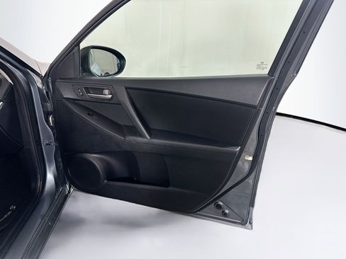 Used 2013 MAZDA MAZDA3 i SV FWD image 28