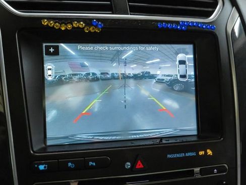 Used 2018 Ford Explorer Platinum image 24