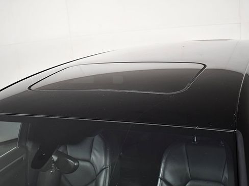 Used 2015 Porsche Cayenne S image 14