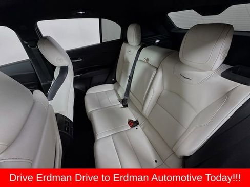 Used 2023 Cadillac XT4 Sport image 7
