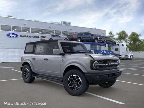 New 2026 Ford Bronco Outer Banks image 39