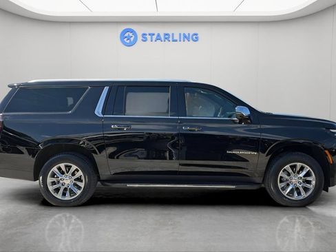 Certified 2025 Chevrolet Suburban Premier RWD image 11