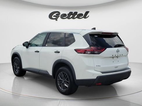 Used 2024 Nissan Rogue S FWD image 7