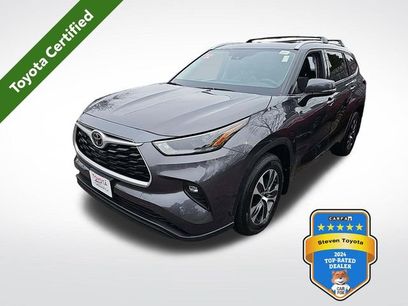 Used 2022 Toyota Highlander XLE