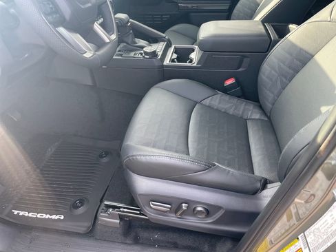 New 2026 Toyota Tacoma TRD Off-Road image 24