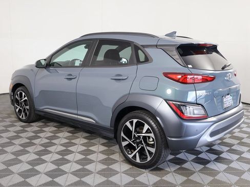 Used 2022 Hyundai Kona Limited w/ Cargo Package FWD image 6