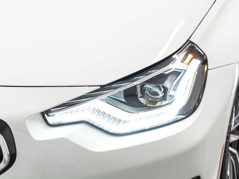 Used 2023 BMW 230i Coupe w/ Convenience Package image 10