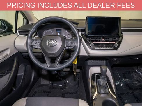 Used 2025 Toyota Corolla LE FWD image 6