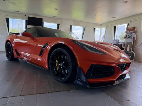 Used 2019 Chevrolet Corvette Grand Sport RWD image 6