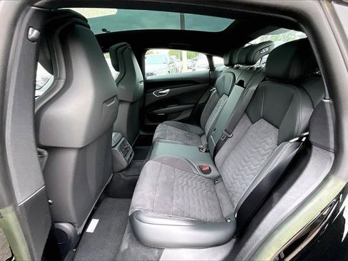 Certified 2023 Audi e-tron GT Premium Plus image 17