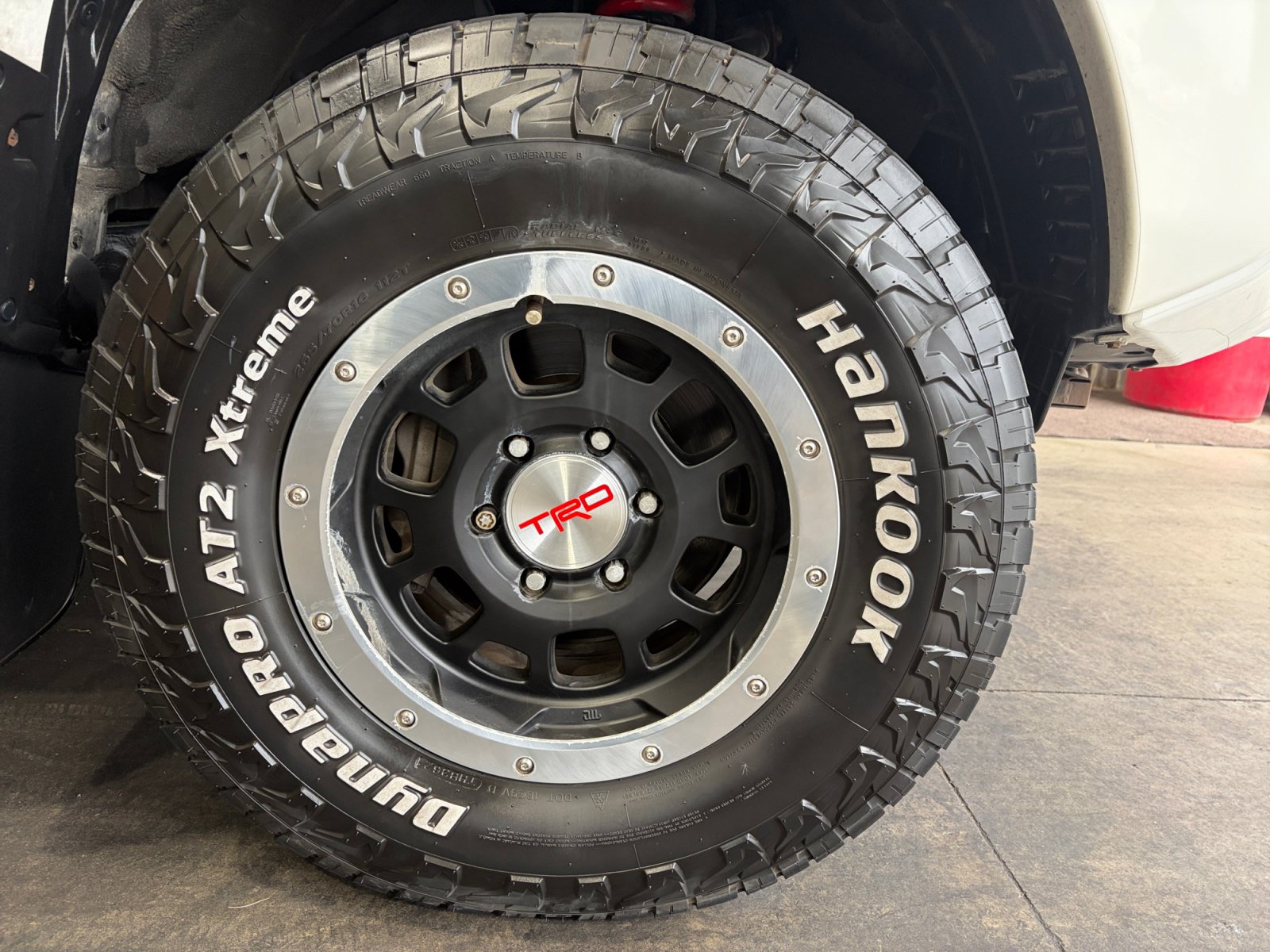 Used 2015 Toyota Tacoma TRD Pro w/ Off Road Towing Package AWD/4WD image 30