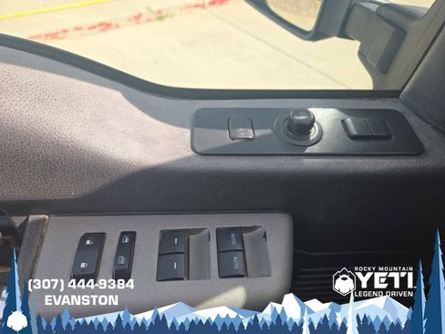 Used 2015 Ford F350 Lariat w/ Chrome Package image 32