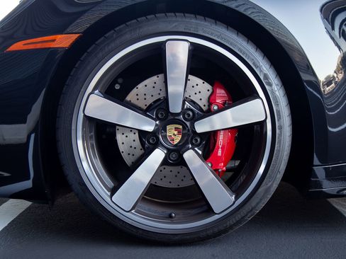Certified 2024 Porsche 911 Carrera S RWD image 8