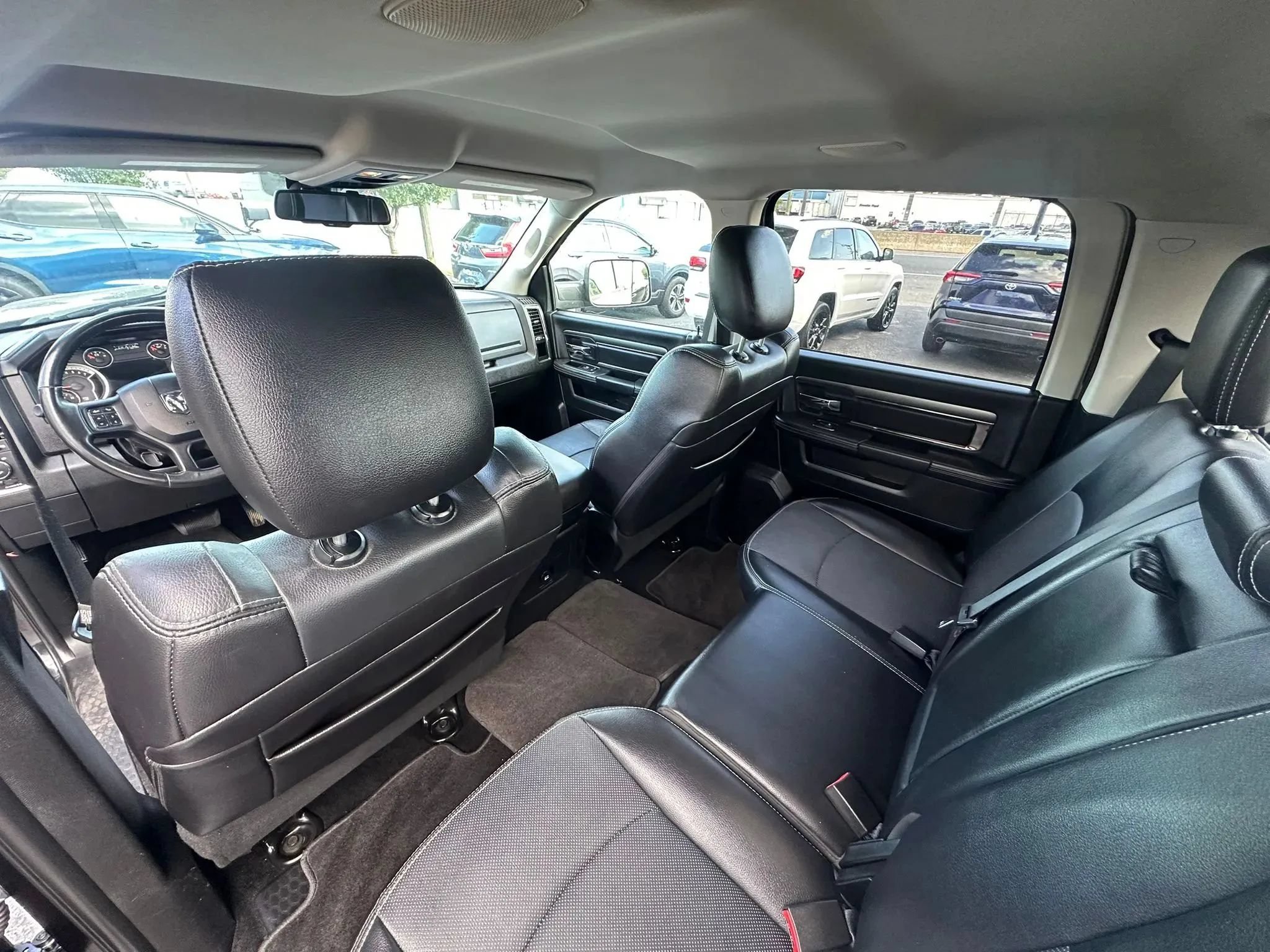 Used 2015 RAM 1500 Sport w/ Black Ram 1500 Sport Group AWD/4WD image 15