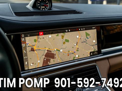 Used 2018 Porsche Panamera 4S image 25