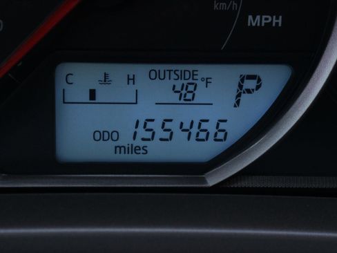 Used 2015 Toyota RAV4 LE image 19