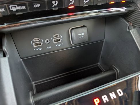 New 2025 Jeep Grand Cherokee Limited w/ Black Appearance Package image 25