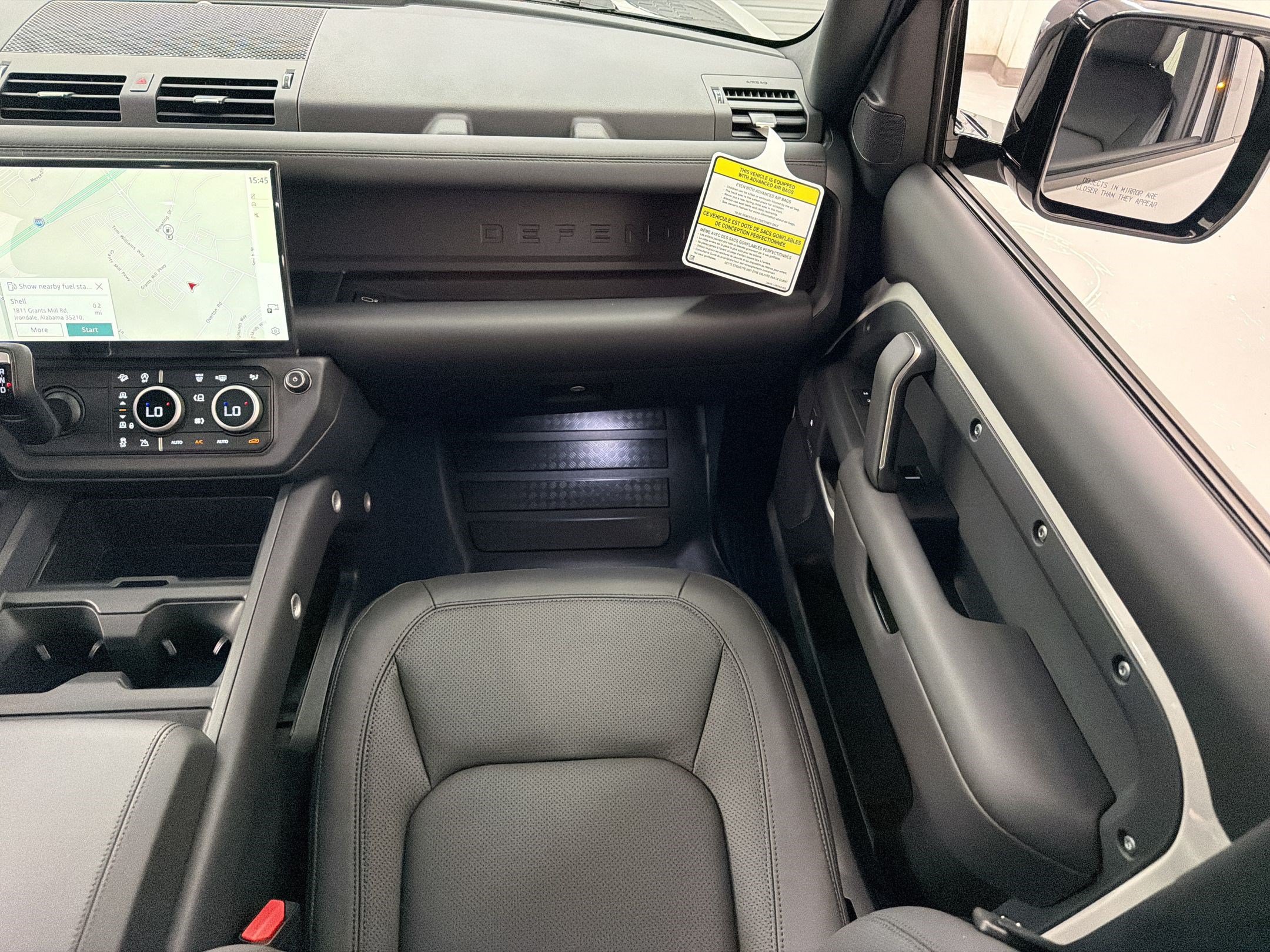 New 2026 Land Rover Defender 130 X-Dynamic SE AWD/4WD image 30