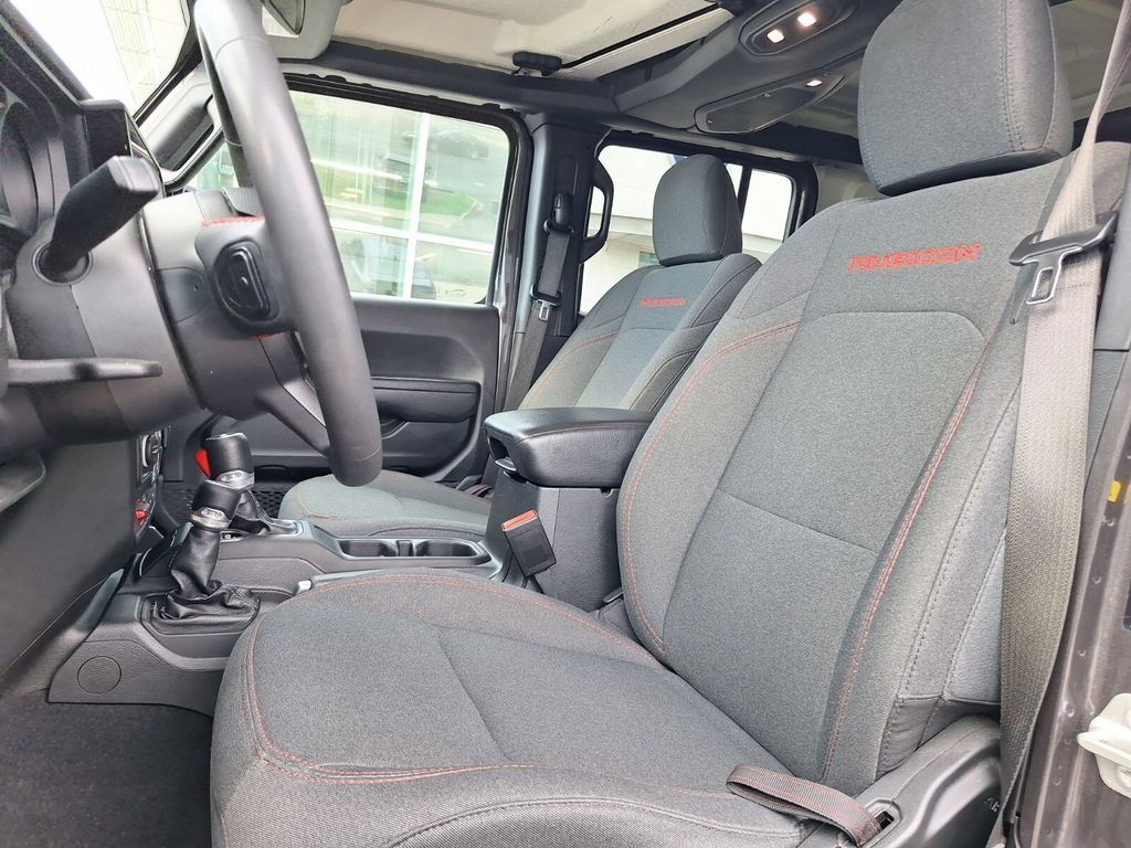 Used 2024 Jeep Wrangler Unlimited Rubicon AWD/4WD image 21