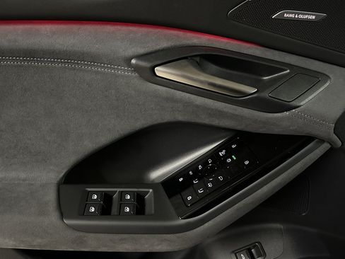 New 2027 Audi SQ6 e-tron Premium Plus AWD/4WD image 10