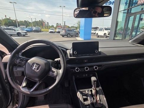 Used 2024 Honda CR-V Sport image 11