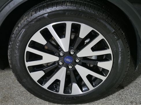 Used 2020 Ford Escape SEL image 15