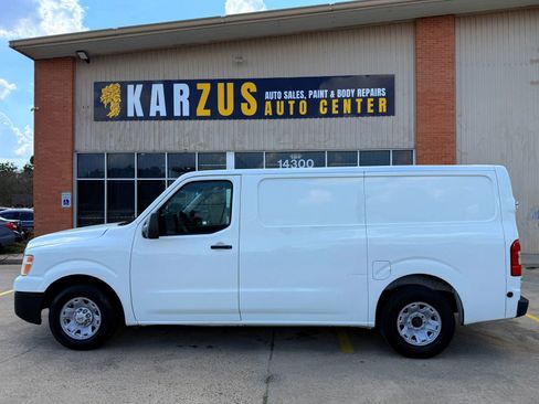 Used 2015 Nissan NV 2500 SV w/ Side & Curtain Airbag Package image 12