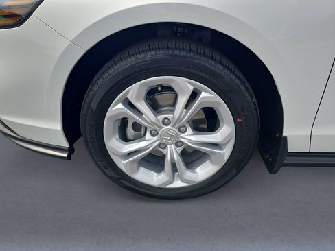 New 2026 Honda Accord LX image 9