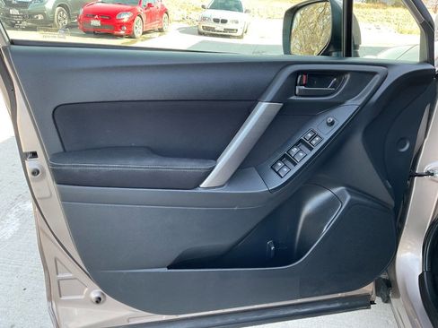 Used 2015 Subaru Forester 2.5i Premium image 24