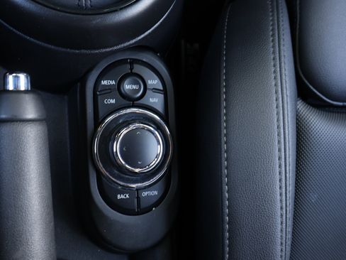 Used 2024 MINI Cooper S image 27