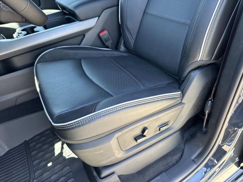 New 2026 RAM 2500 Laramie AWD/4WD image 35