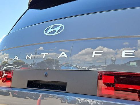 Used 2025 Hyundai Santa Fe SEL AWD/4WD image 31