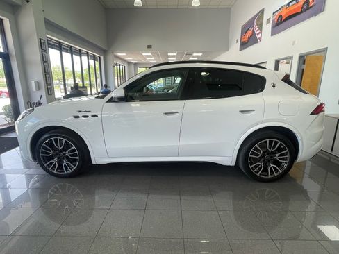 Used 2023 Maserati Grecale Modena AWD/4WD image 2