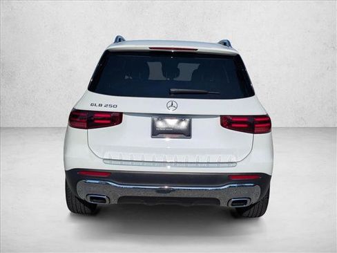 Certified 2026 Mercedes-Benz GLB 250 image 7