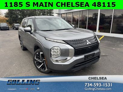 Used 2023 Mitsubishi Outlander SE