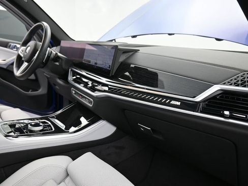 Used 2025 BMW X5 M60i image 21