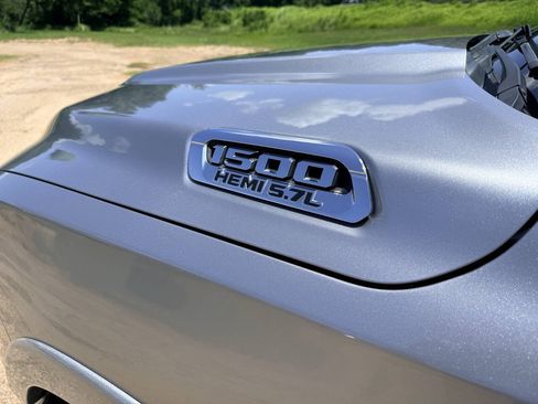 Used 2019 RAM 1500 Limited w/ Advanced Safety Group RWD image 9