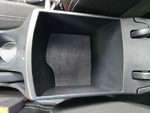 Used 2025 Hyundai Venue SEL FWD image 29